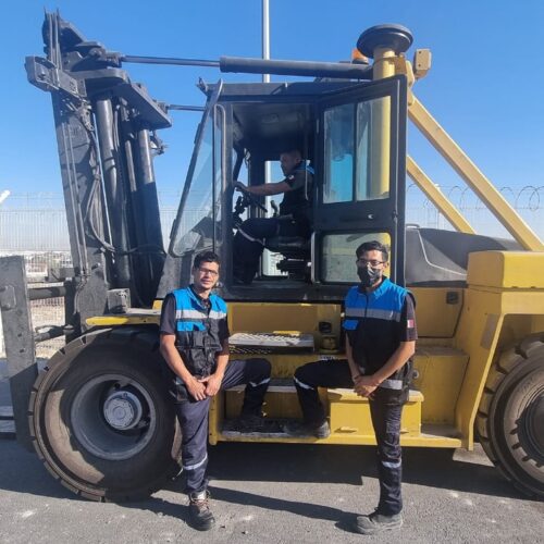 MONTACARGAS 16 TONELADAS Renta de Montacarga de 15 Toneladas en Monterrey | Maniobras del Norte