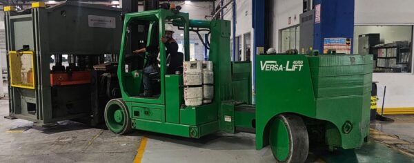Montacargas Versalift 40,000 / 60,000 libras